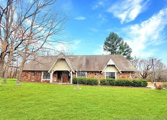 Property at 1989 E Hwy 62, Fort Gibson, OK 74434, 4 beds, 2.5 baths