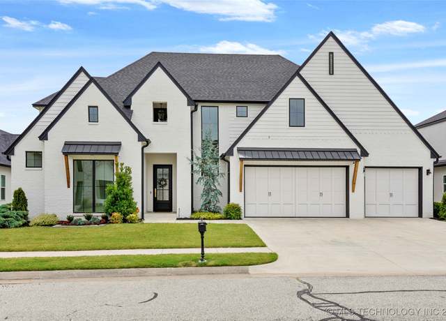 Property at 3020 E 102nd Pl, Tulsa, OK 74137, 5 beds, 5.5 baths