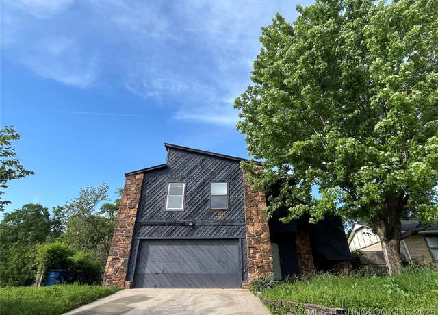 Property at 14101 E 33rd St, Tulsa, OK 74134, 3 beds, 2 baths