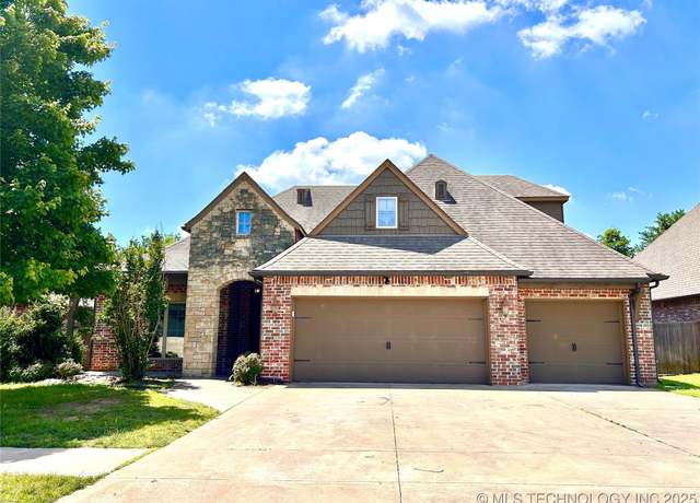 Property at 2508 E 140th Pl S, Jenks, OK 74008, 4 beds, 3.5 baths