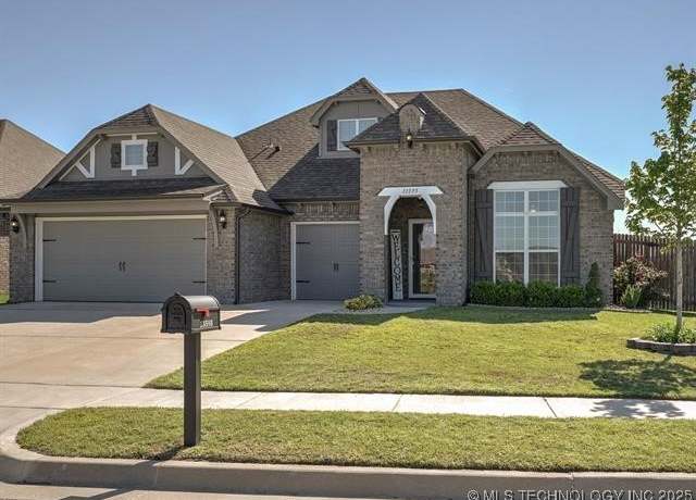 Property at 13595 S Hartford Ave, Glenpool, OK 74033, 3 beds, 2 baths
