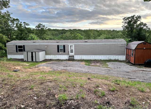 Property at 3056 Hickory Bluff Rd, Sapulpa, OK 74066, 4 beds, 2 baths