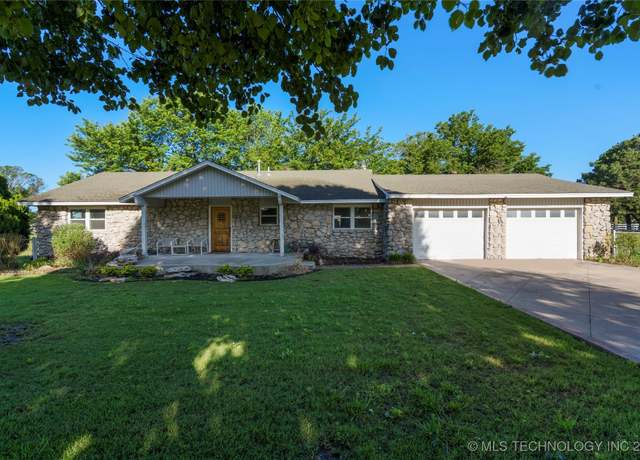Property at 16522 S Peoria Ave, Bixby, OK 74008, 3 beds, 2 baths