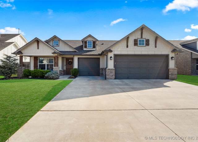 Property at 9411 E 132 Pl S, Bixby, OK 74008, 4 beds, 2 baths
