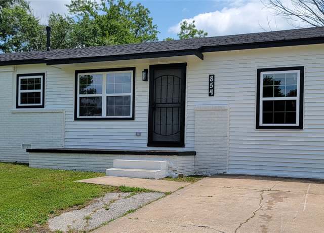 Property at 854 E 51st Pl, Tulsa, OK 74126, 4 beds, 2 baths