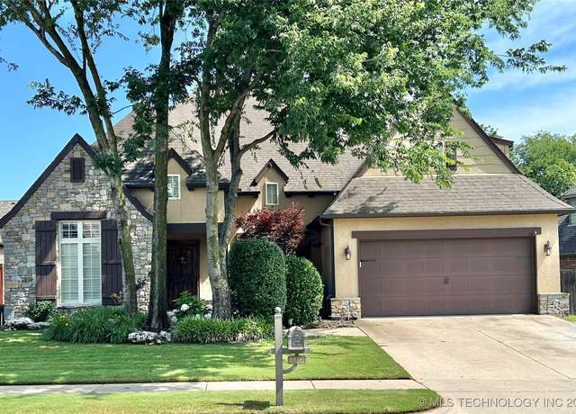 Property at 2509 E 139th St S, Jenks, OK 74008, 4 beds, 3 baths