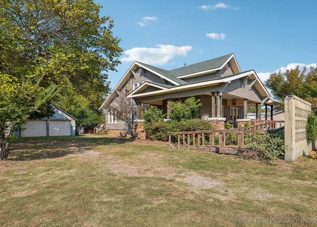 Property at 1424 S Main St, Sapulpa, OK 74066, 4 beds, 2 baths