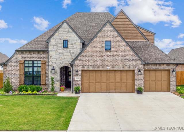 Property at 5918 E 127th Pl S, Tulsa, OK 74008, 5 beds, 3.5 baths