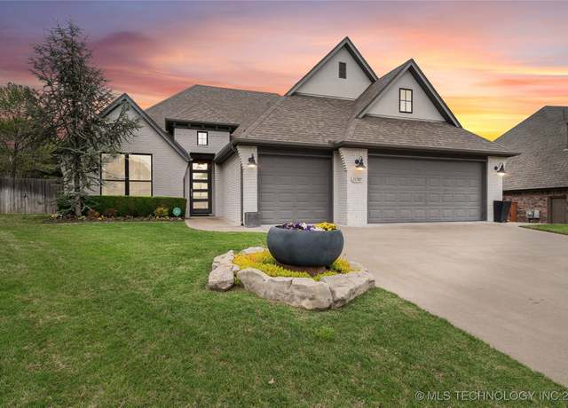 Property at 11787 S 67th EastAvenue, Bixby, OK 74008, 4 beds, 3 baths