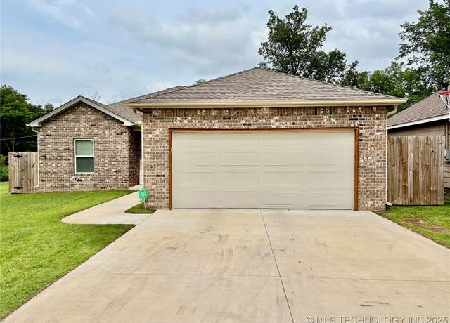 Property at 2125 N Lansing Ave W, Tulsa, OK 74106, 3 beds, 2 baths