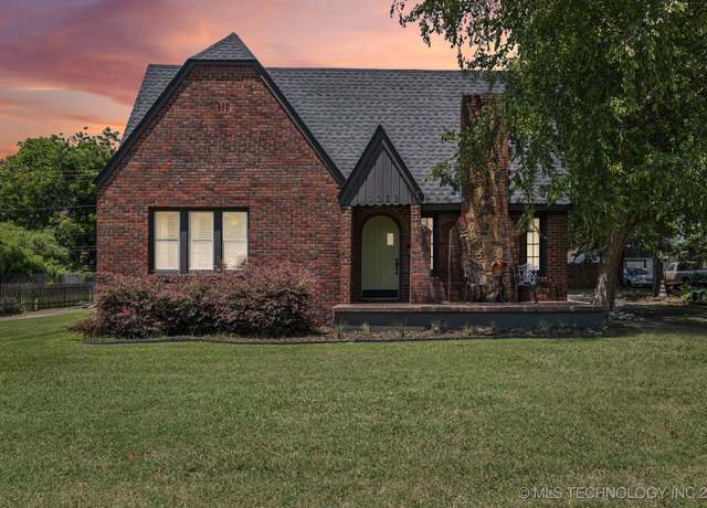 Property at 1222 S Braden Ave, Tulsa, OK 74112, 3 beds, 2 baths
