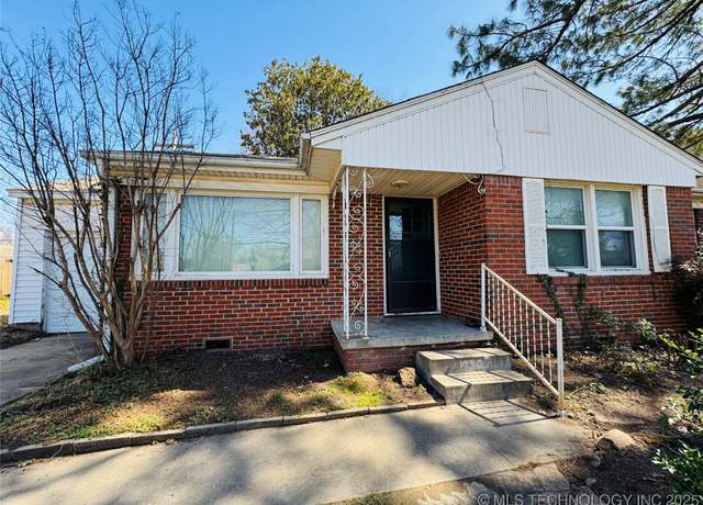 Property at 4945 S Newport Ave, Tulsa, OK 74105, 3 beds, 1 bath