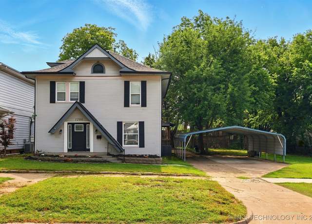 Property at 1206 S Osage Ave, Bartlesville, OK 74003, 5 beds, 3 baths