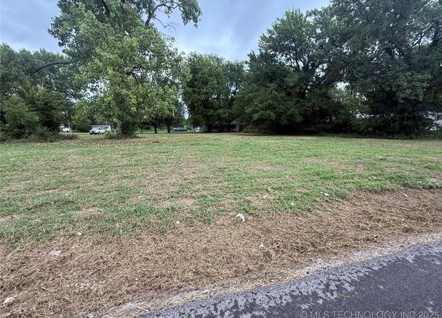 Property at S Cresthaven St, Porter, OK 74454