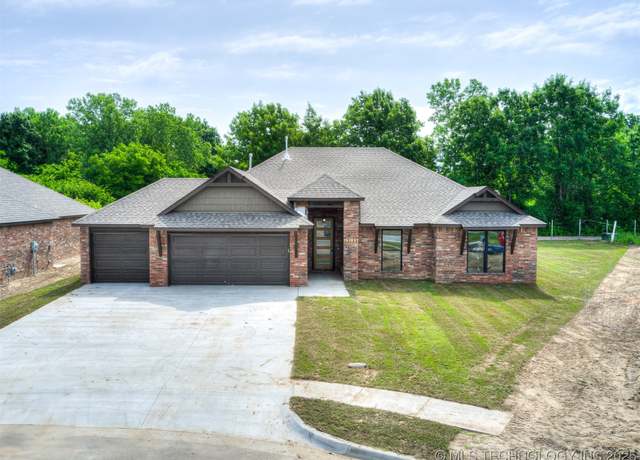 Property at 13155 S 105th EastAvenue, Bixby, OK 74008, 3 beds, 2 baths