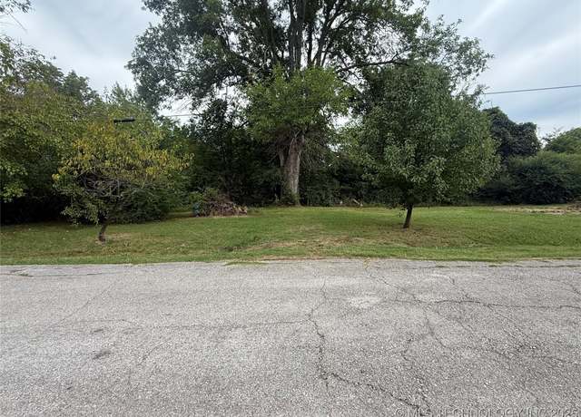 Property at 342 S 6th St, Porter, OK 74454
