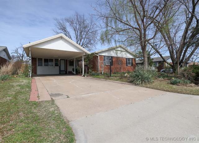 Property at 5321 E 31st St, Tulsa, OK 74135, 3 beds, 3 baths