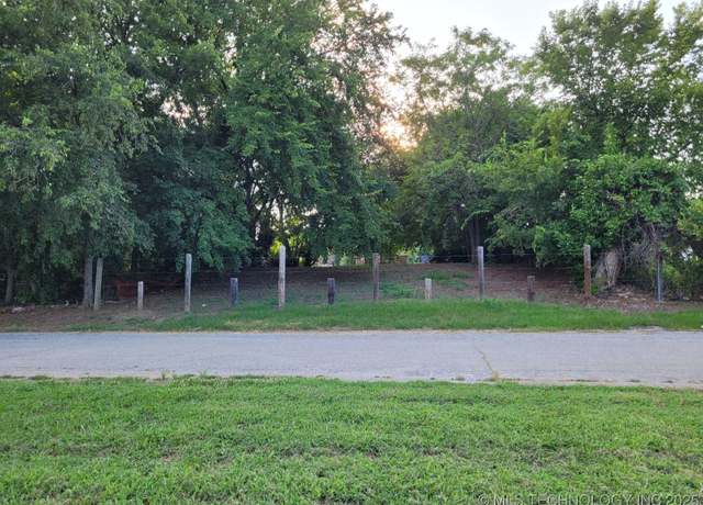 Property at 2526 N St Louis Ave, Tulsa, OK 74106
