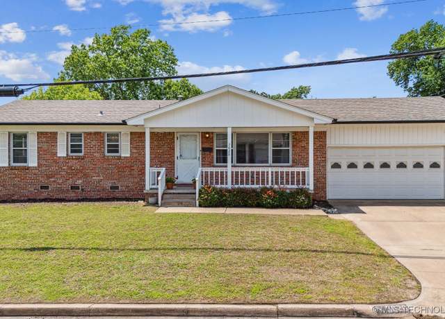 Property at 3020 S 77th EastAvenue, Tulsa, OK 74129, 2 beds, 1.5 baths