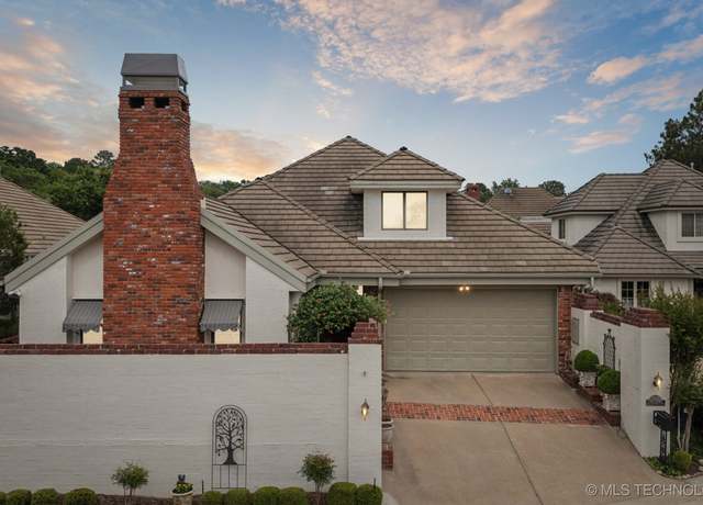 Property at 4817 S Yorktown Pl, Tulsa, OK 74105, 2 beds, 2.5 baths