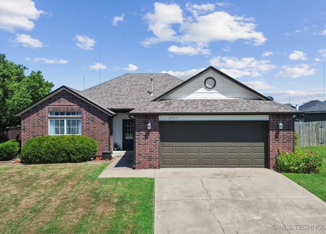 Property at 27419 E 112th St S, Coweta, OK 74429, 3 beds, 2 baths