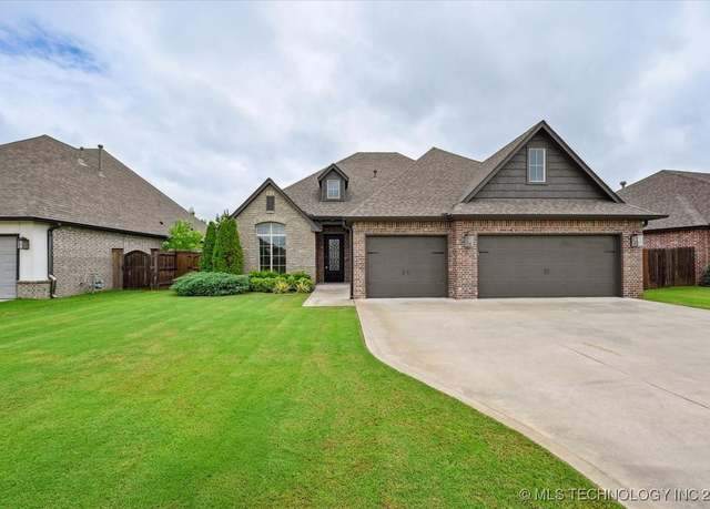 Property at 12545 S 73rd EastPlace S, Bixby, OK 74008, 3 beds, 2.5 baths