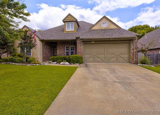 Property at 3306 W Atlanta St, Broken Arrow, OK 74012, 4 beds, 3 baths