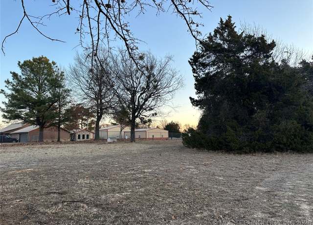 Property at S Commanche Arrowhead, Canadian, OK 74425