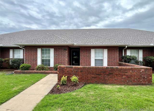 Property at 3810 Regency Pl, Muskogee, OK 74403, 2 beds, 2 baths