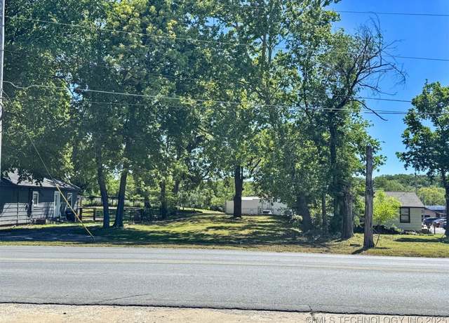 Property at 821 S College Ave, Tahlequah, OK 74464