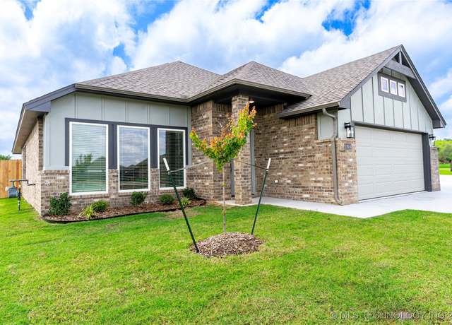 Property at 10914 S 272nd EastAvenue, Coweta, OK 74429, 4 beds, 2 baths