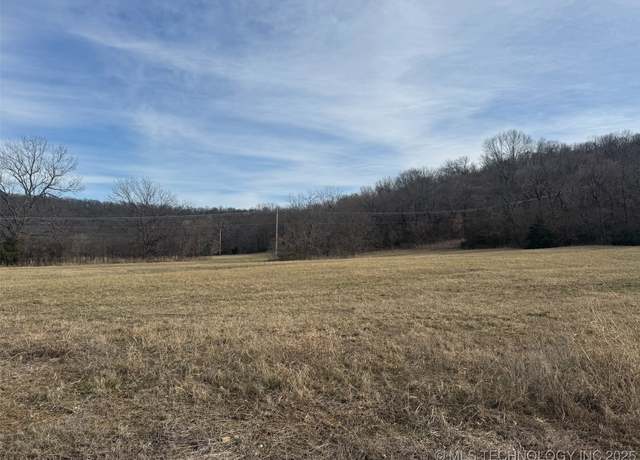 Property at 8 S Thunder Rd, Fort Gibson, OK 74434