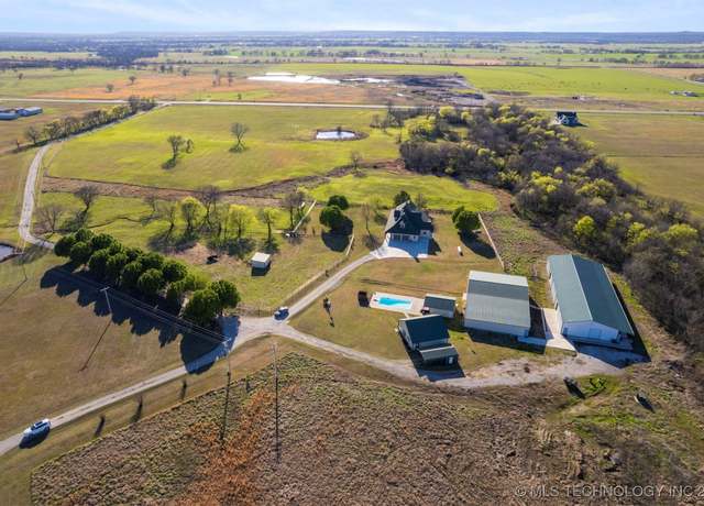 Property at 4224 Alt 75 St, Beggs, OK 74421, 6 beds, 4 baths