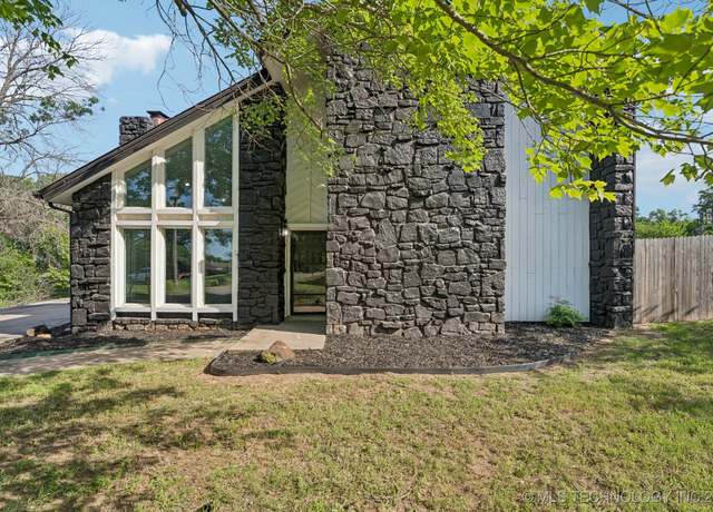 Property at 12505 E 136th St S, Broken Arrow, OK 74011, 4 beds, 3.5 baths