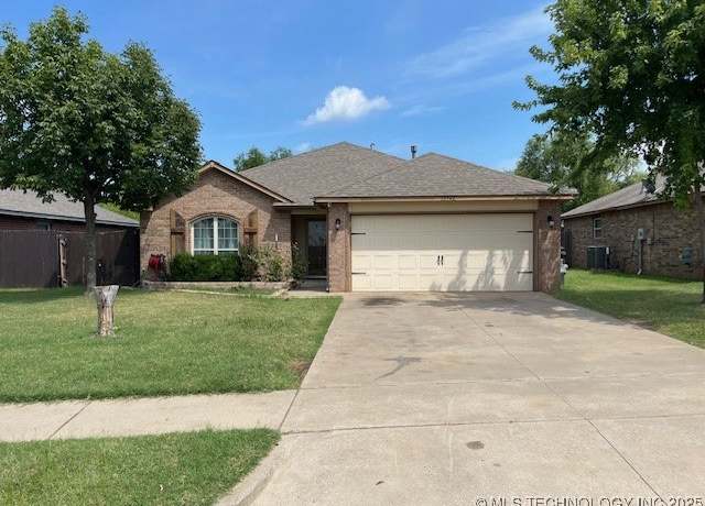 Property at 13343 N 131st EastAvenue, Collinsville, OK 74021, 3 beds, 2 baths