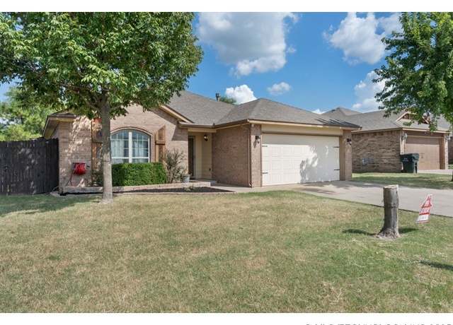 Property at 13343 N 131st EastAvenue, Collinsville, OK 74021, 3 beds, 2 baths