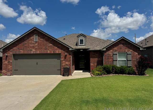 Property at 26815 E 142nd St S, Coweta, OK 74429, 3 beds, 2 baths