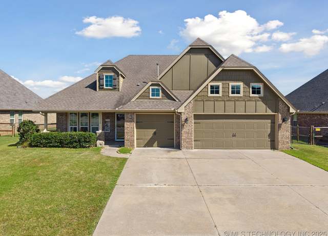 Property at 17520 E 45th St, Tulsa, OK 74134, 3 beds, 2 baths