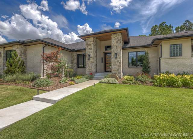 Property at 3190 E 33rd St, Tulsa, OK 74105, 3 beds, 3.5 baths