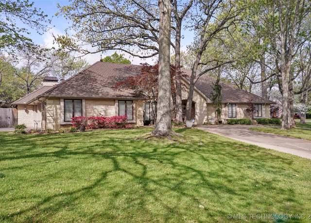 Property at 749 Brookhollow Ln, Bartlesville, OK 74006, 4 beds, 3.5 baths