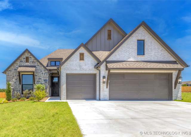 Property at 5109 S Everett Dr, Sand Springs, OK 74063, 4 beds, 2.5 baths
