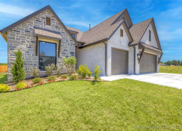 Property at 5109 S Everett Dr, Sand Springs, OK 74063, 4 beds, 2.5 baths