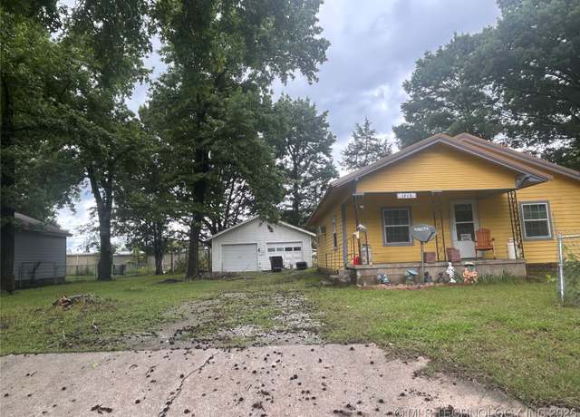 Property at 1315 W 5th St, Okmulgee, OK 74447, 2 beds, 1 bath