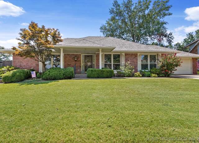 Property at 4132 E 62nd Pl, Tulsa, OK 74136, 3 beds, 2.5 baths
