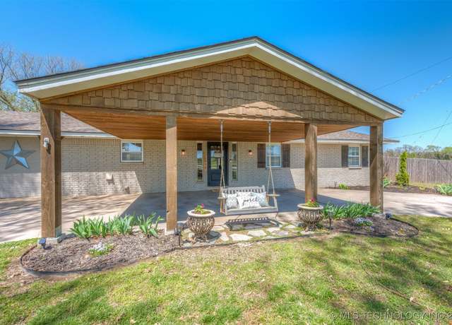 Property at 25979 E 58th St S, Broken Arrow, OK 74014, 4 beds, 3.5 baths