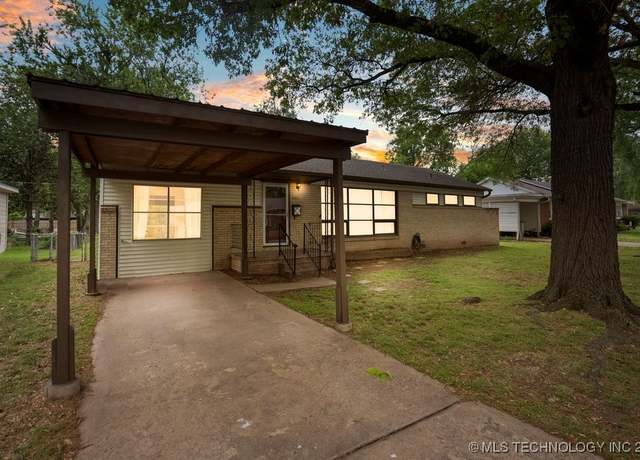 Property at 4813 S Norfolk Ave, Tulsa, OK 74105, 3 beds, 1.5 baths