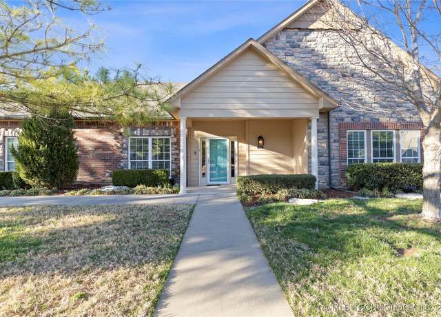 Property at 5104 W Durham St, Broken Arrow, OK 74011, 2 beds, 2.5 baths