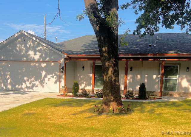 Property at 2813 S 88th East Ave, Tulsa, OK 74129, 3 beds, 2 baths