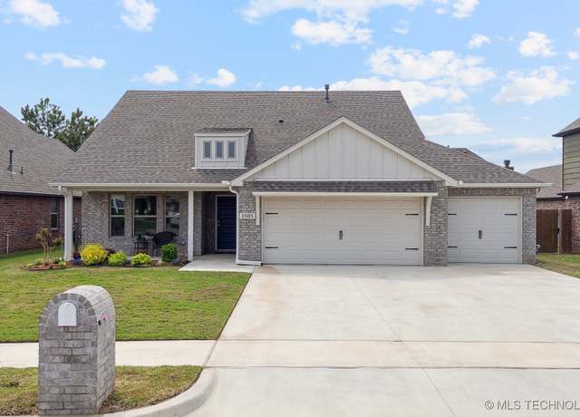 Property at 1505 E Pasadena St, Broken Arrow, OK 74011, 3 beds, 2 baths