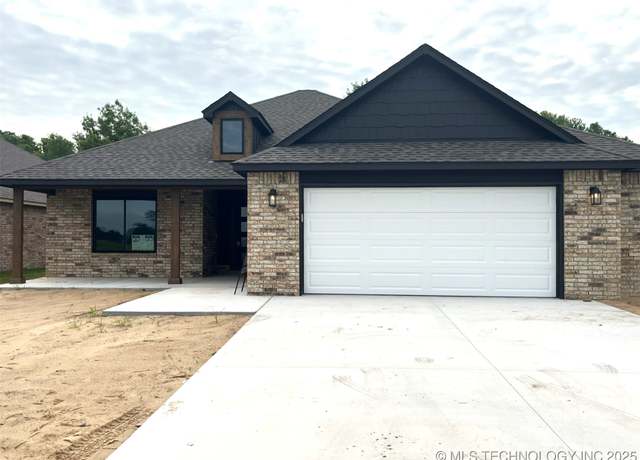 Property at 13125 S 105th EastAvenue, Bixby, OK 74008, 3 beds, 2 baths